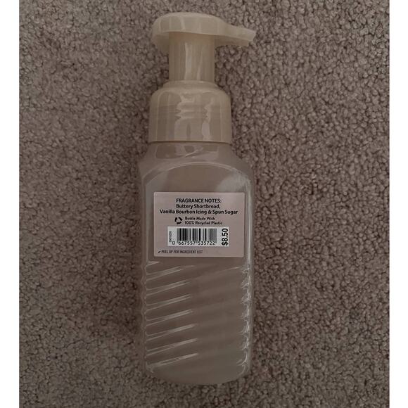 New Bath & Body Works Merry Cookie Hand Soap set of 3 - Picture 3 of 3